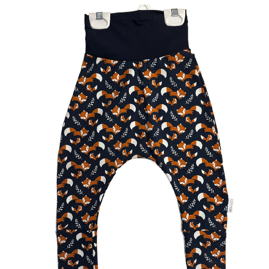 LIQUIDACIÓN Conjunto de harén Fox azul marino talla pequeña para niños pequeños Pantalones Grow Along®