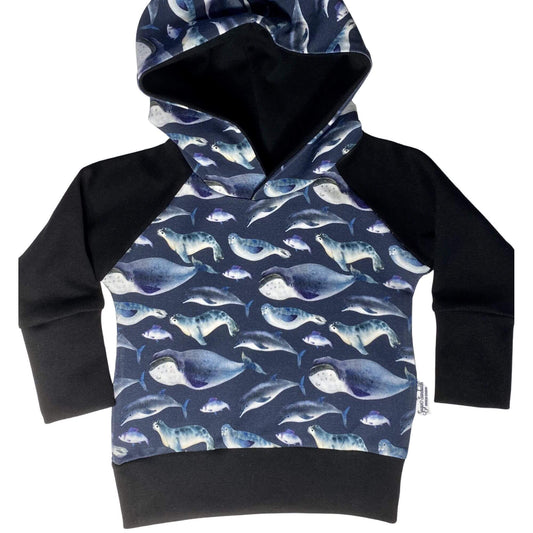 Sudadera con capucha de felpa francesa Grow Along® con estampado de ballenas y focas azules