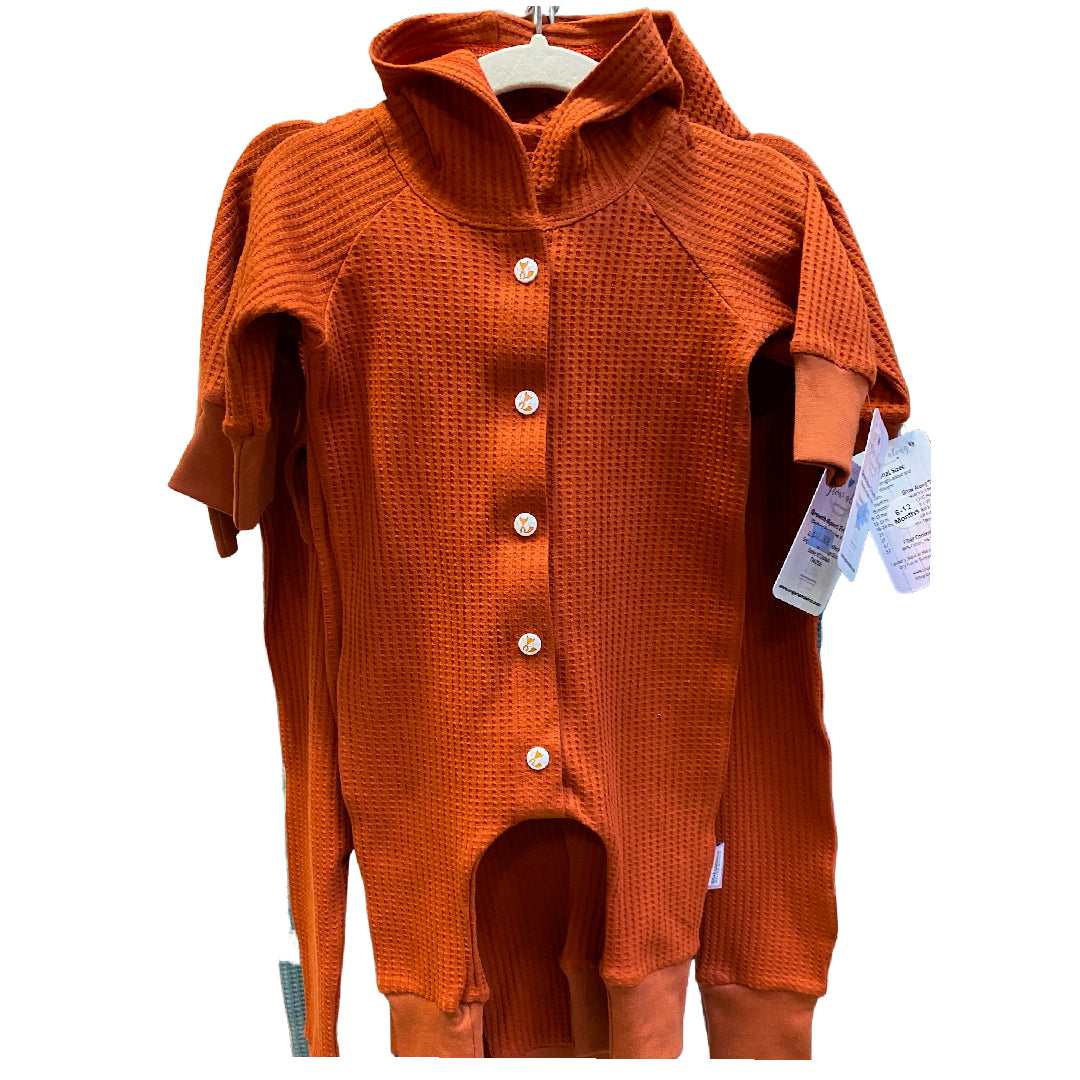 Paprika Combishort en tricot gaufré à capuche avec boutons-pression sur le devant et manches longues raglan une pièce
