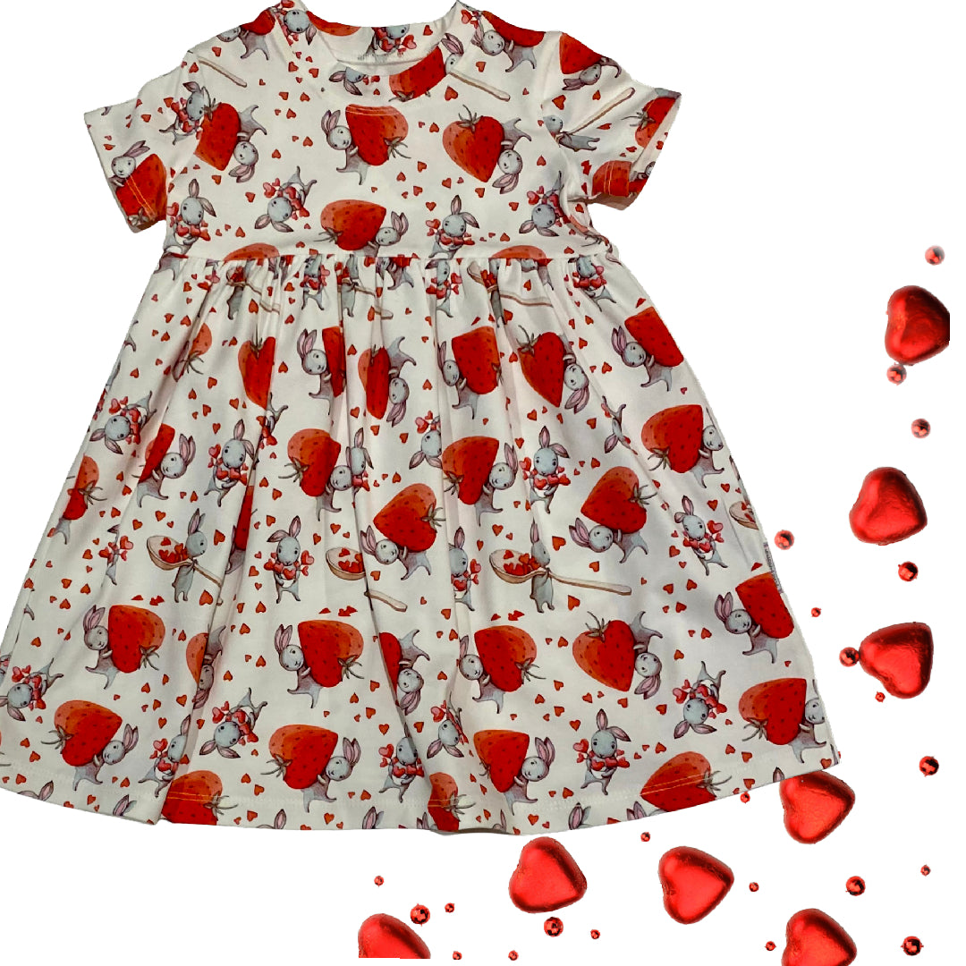 Strawberry Hearts Short Sleeve Play Gathered Dress Stretch Knit