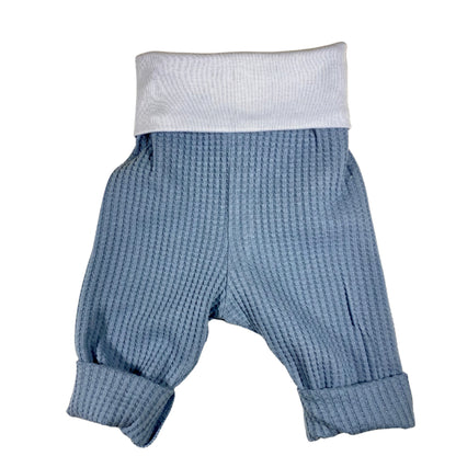 Pantalones de estar por casa para bebés Grow Along® de punto tipo gofre AZUL de talla pequeña